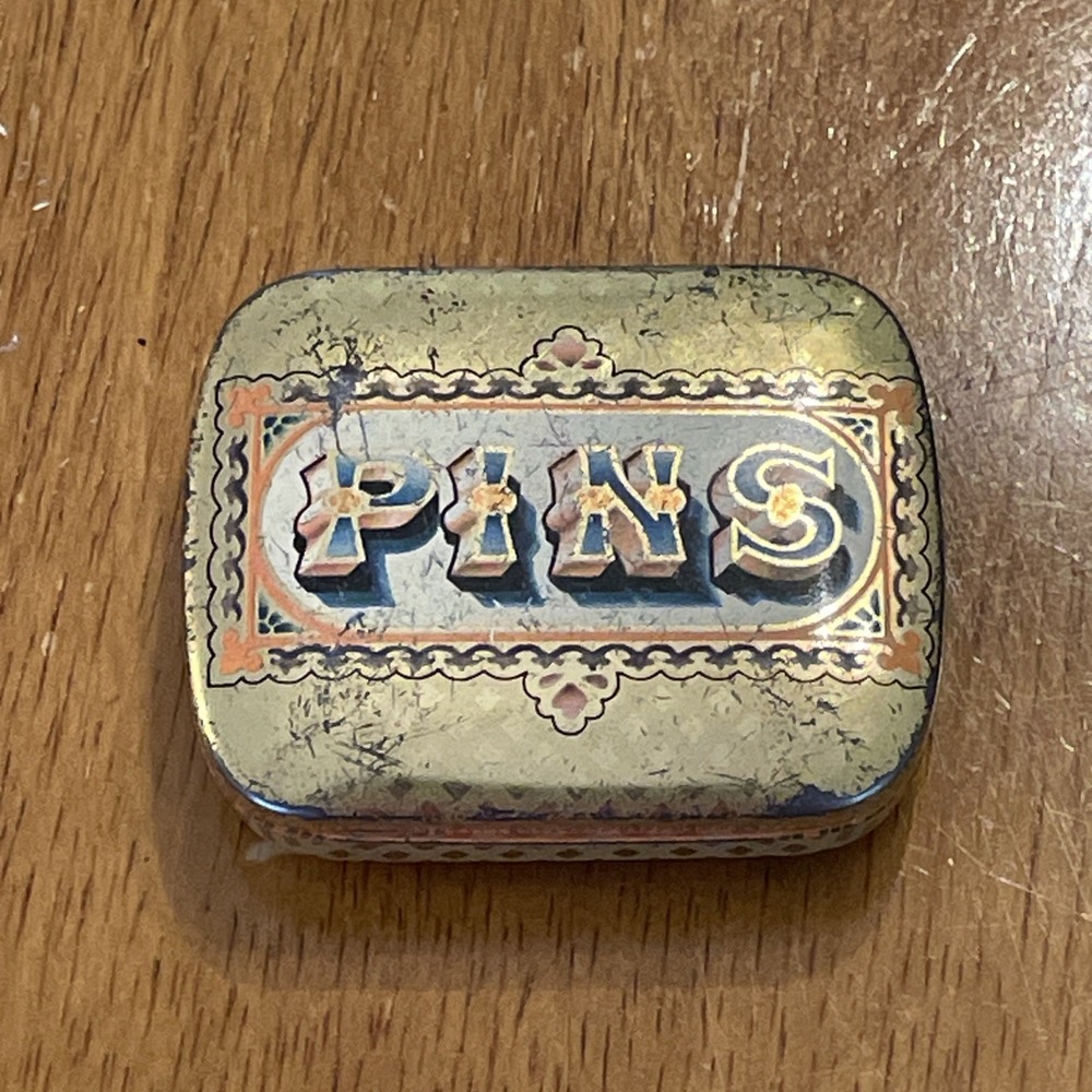 VTG Dodo Designs London & Tunbridge Wells Metal Hinged Pin Tin Trinket Box 1970s